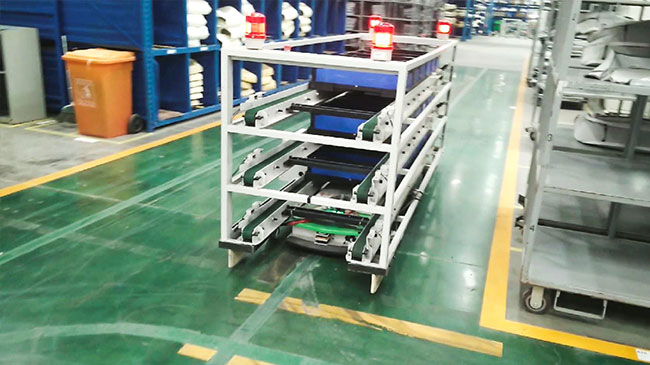 Automation d'entrepôt d'AGV touchée par DC24V, chariots guidés automatisés intelligents