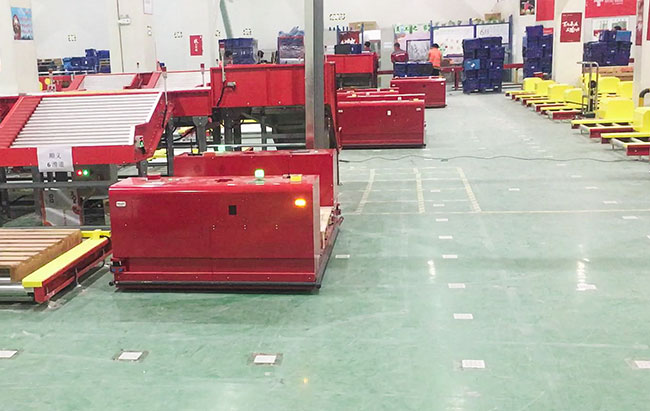 24 automations résistantes non standard ininterrompues d'entrepôt d'AGV de travail d'heure